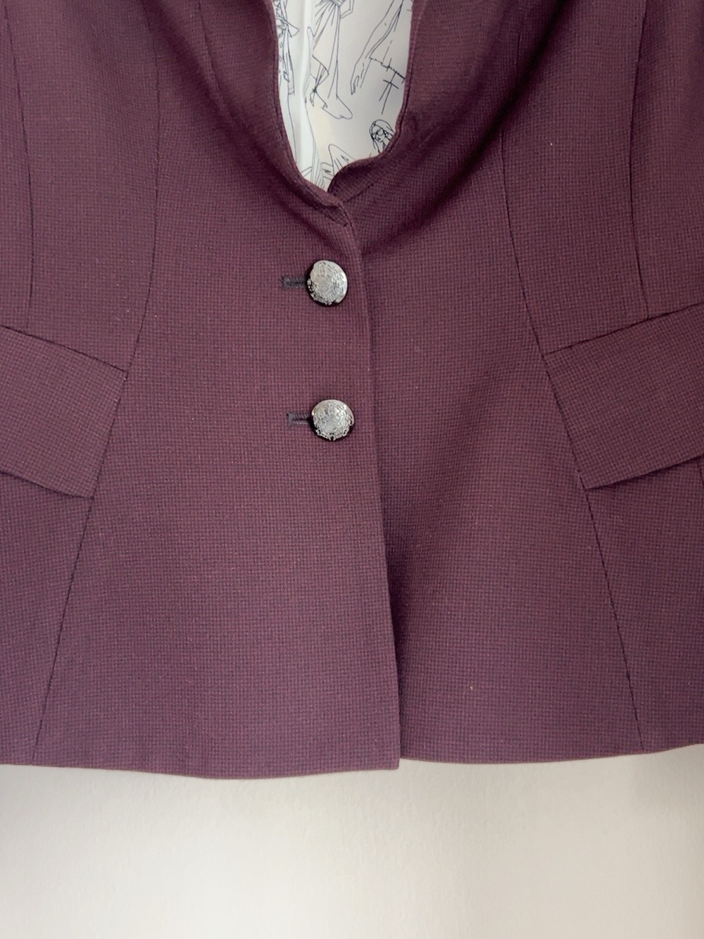 WHBM Signature Blazer Burgundy Wine Two Button Tailored Jacket Size 4 - Picture 4 of 10